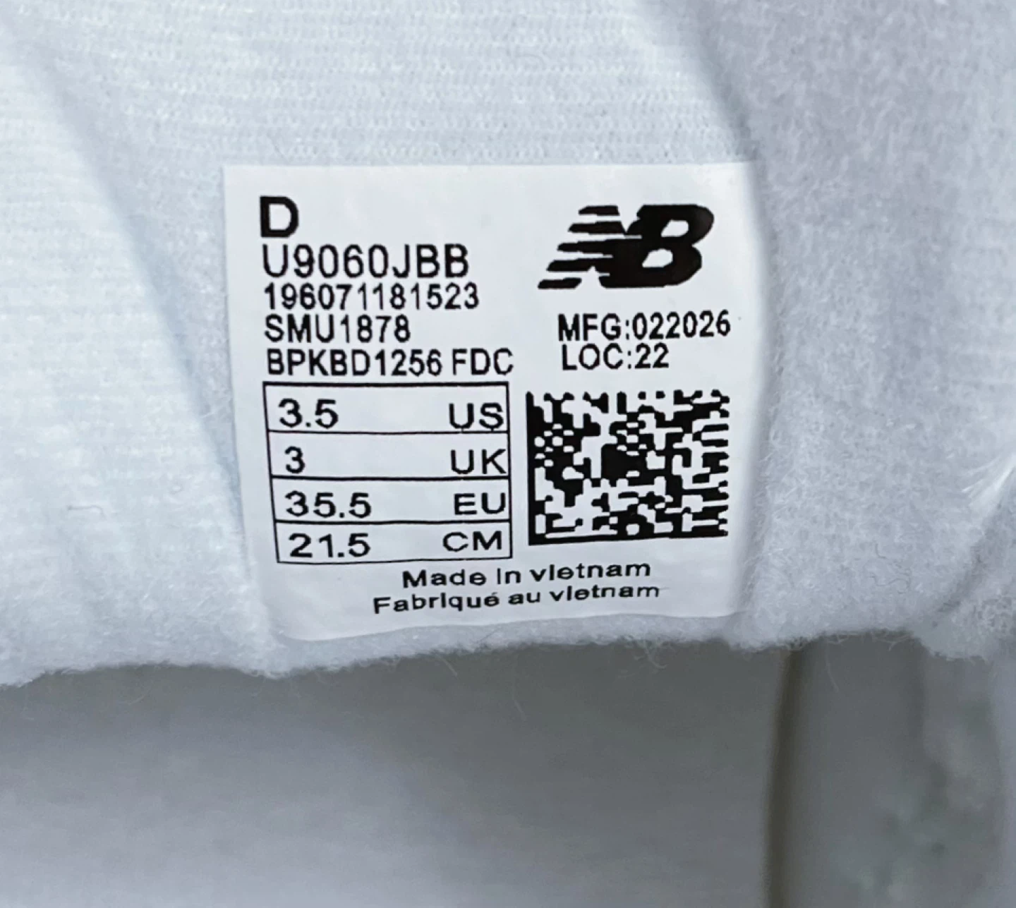 Brand New New Balance 9060 Sneakers - photo 4