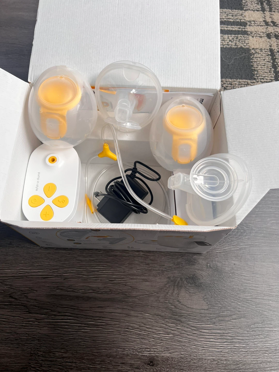 Medela Pump In Style MaxFlow Double Electric Breast Pump