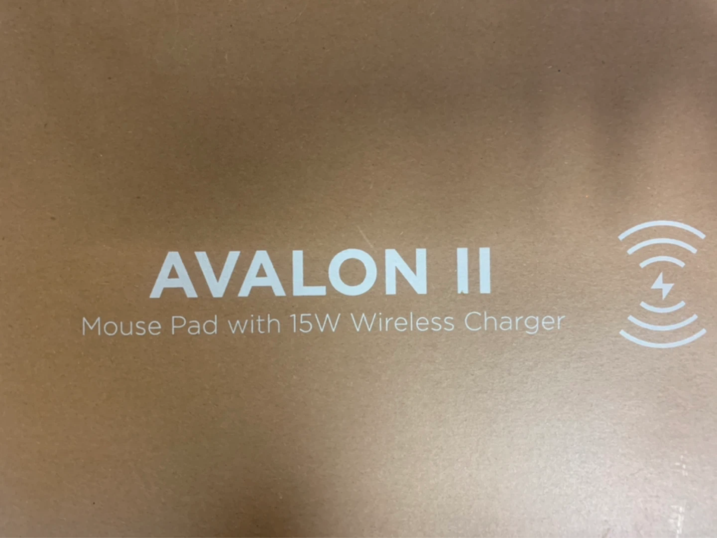 AMEXIO Avalon II Mouse Pad with 15W Wireless Charger