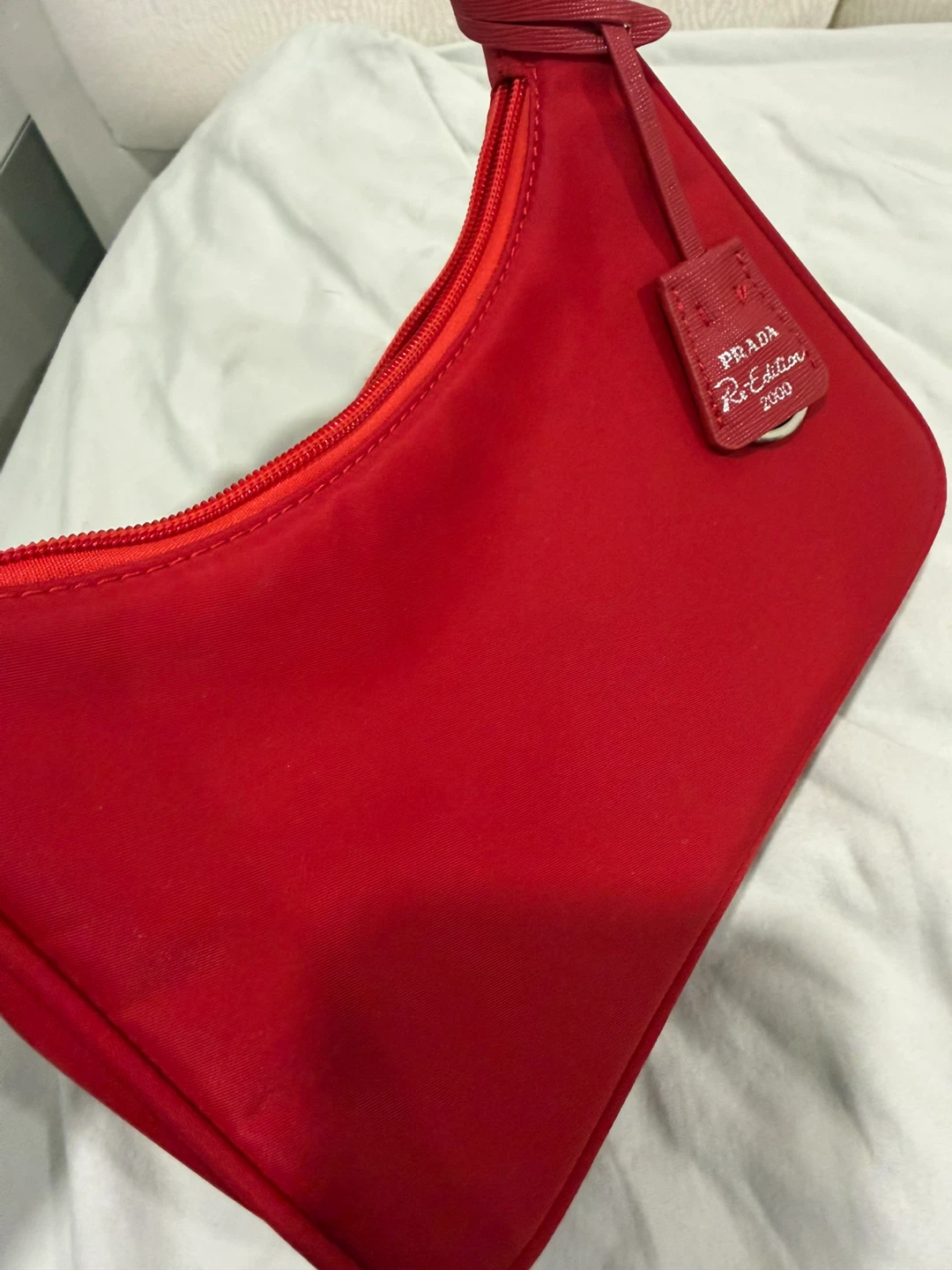 Prada Re-Edition 2000 Nylon Shoulder Bag - Red - photo 4