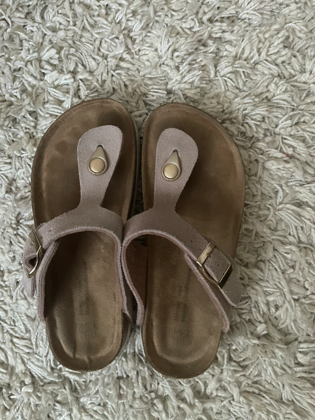 Time and Tru Pink Suede Thong Sandals - Size 6 - photo 3