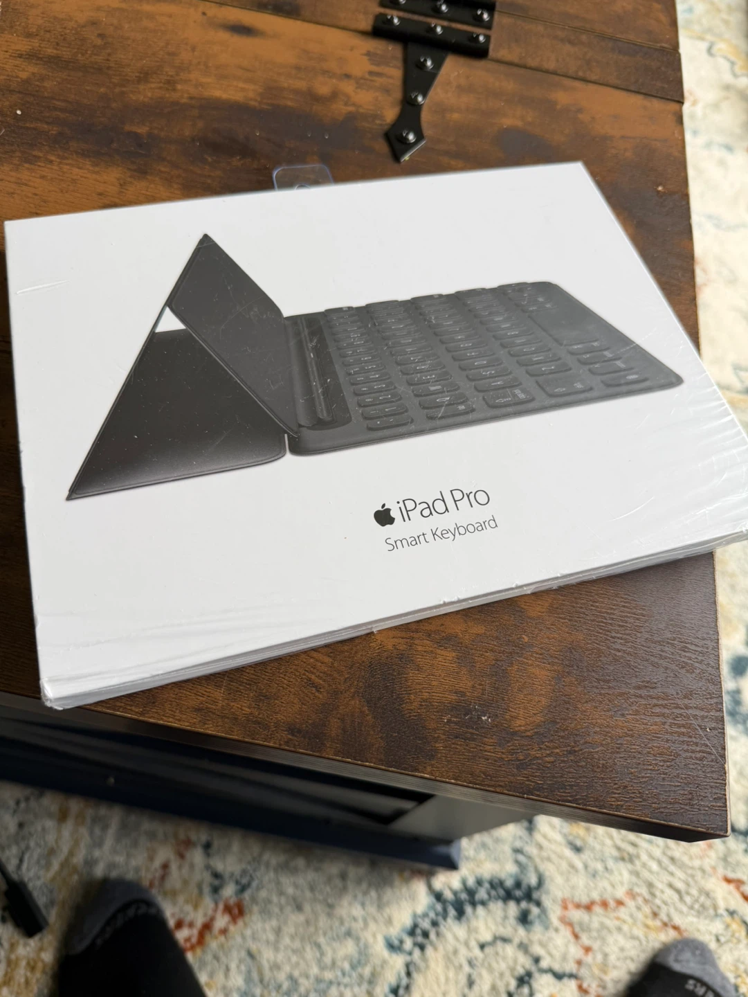 Apple iPad Pro Smart Keyboard for 9.7-inch