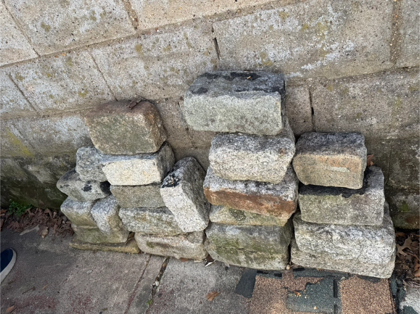 21 cobblestone pavers