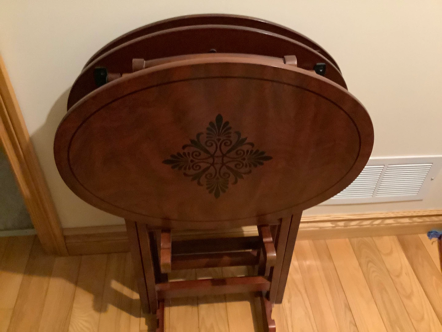 Bombay Co Solid Mahogany Set of 4 Trays w Storage Stand 🐞