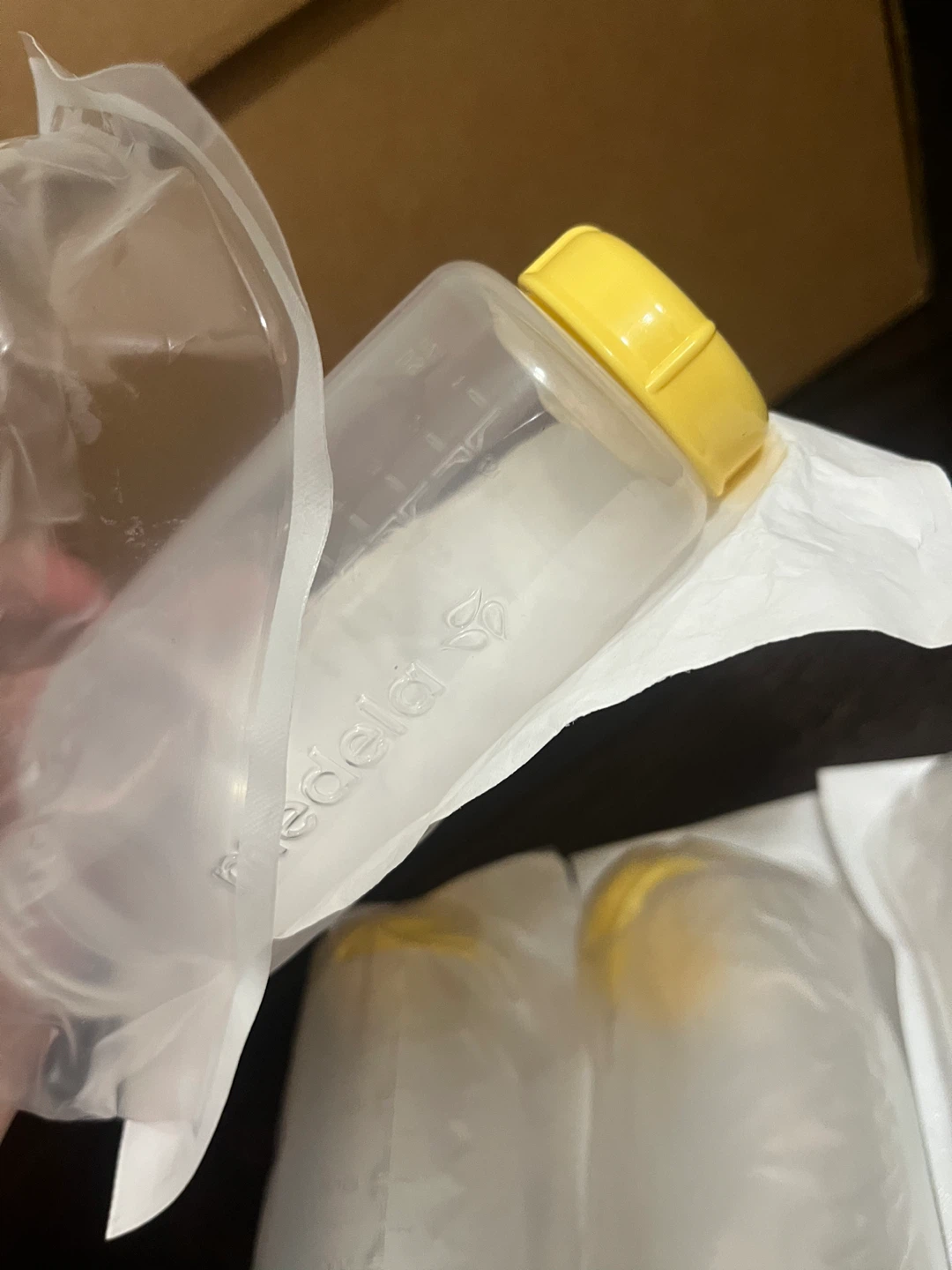 2 Medela storage containers 250ml - photo 2