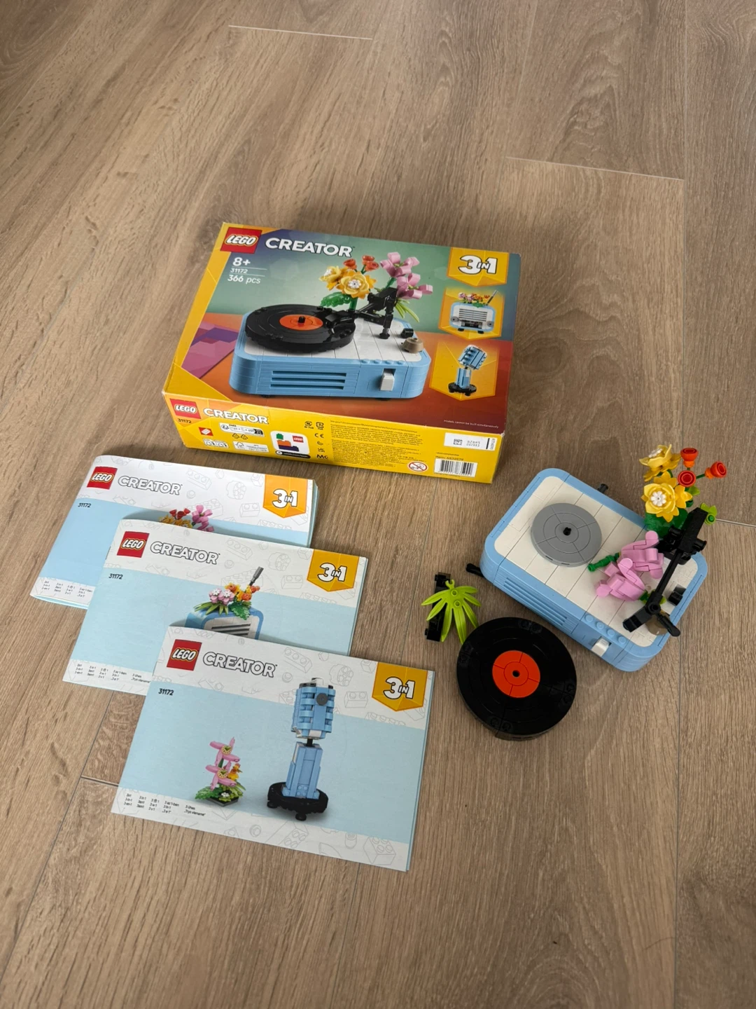 LEGO Creator 3-in-1 Retro Record Player 31172