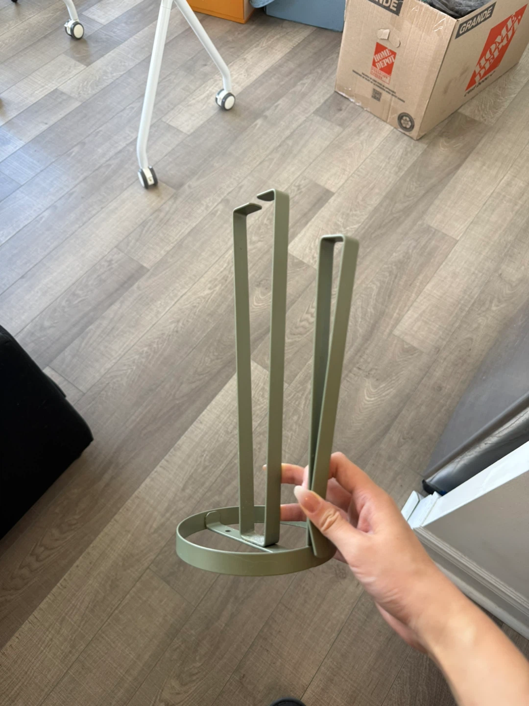 Sage Green Metal Kitchen Paper Towel Holder
