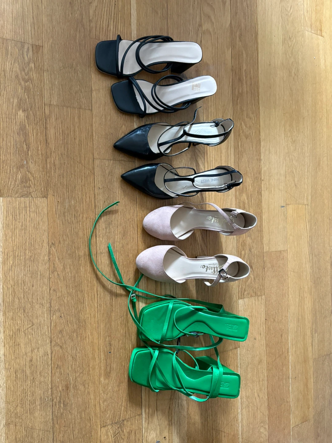 Women's Shoes, Size 7-8.5 - photo 2