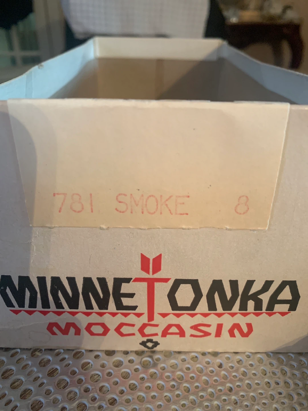 Minnetonka Moccasins Size 8 - photo 2