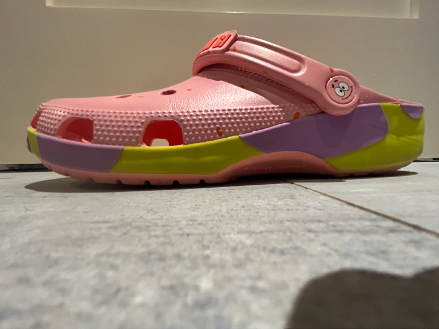 Crocs Patrick Star Edition Clogs - Size 10/12 - photo 2