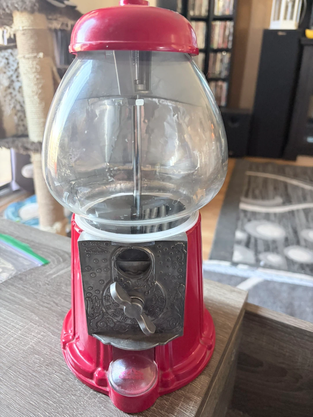 Vintage Gumball Machine - Red - photo 3