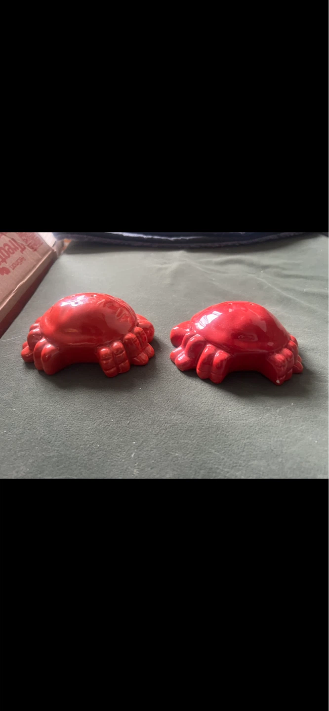 Red Crab Salt and Pepper Shakers
