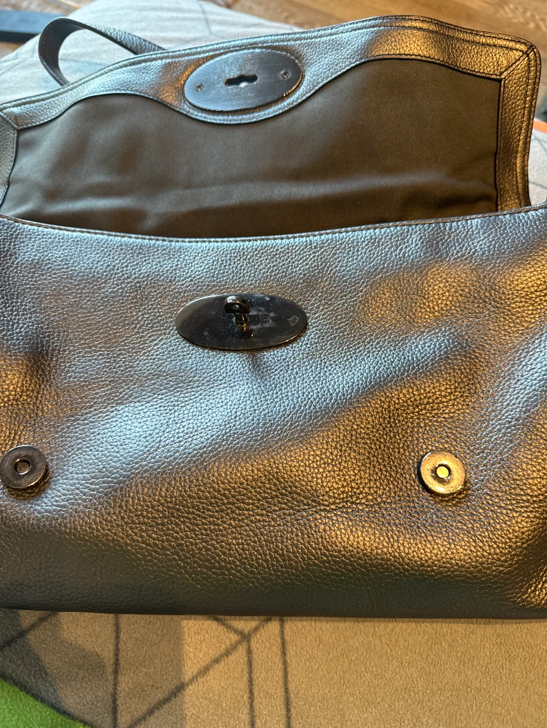 Danier Genuine Leather Shoulder Bag - photo 4