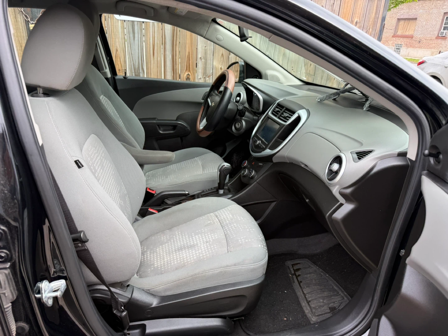 Black Chevrolet Sonic Sedan 2017 - photo 4
