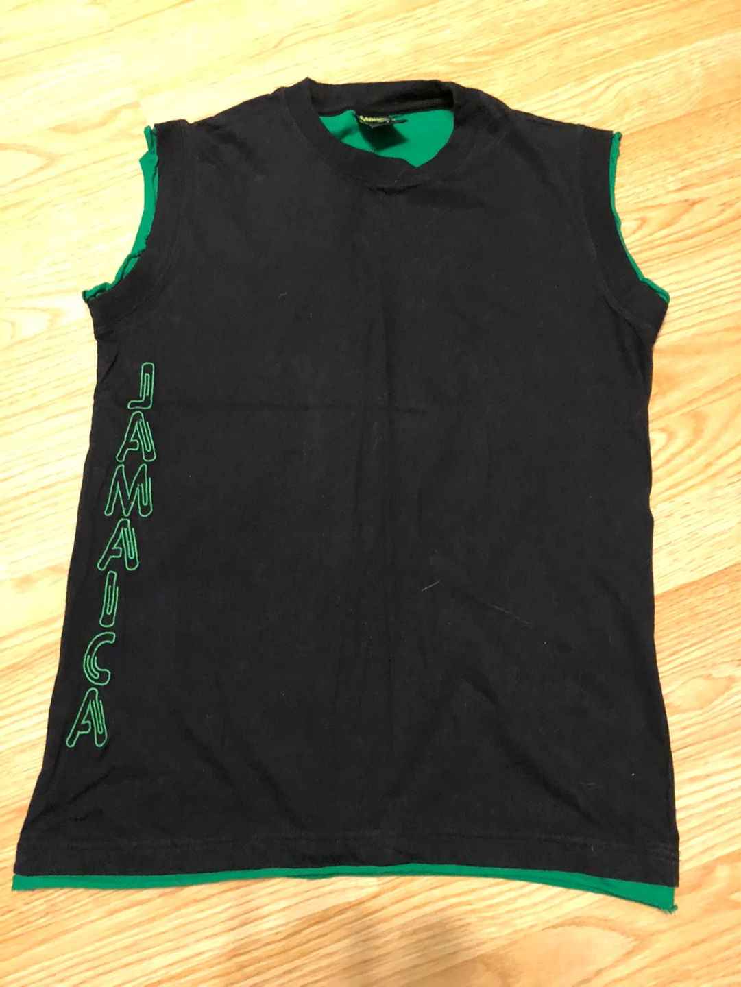 Men’s Shirt Size Small $5 firm