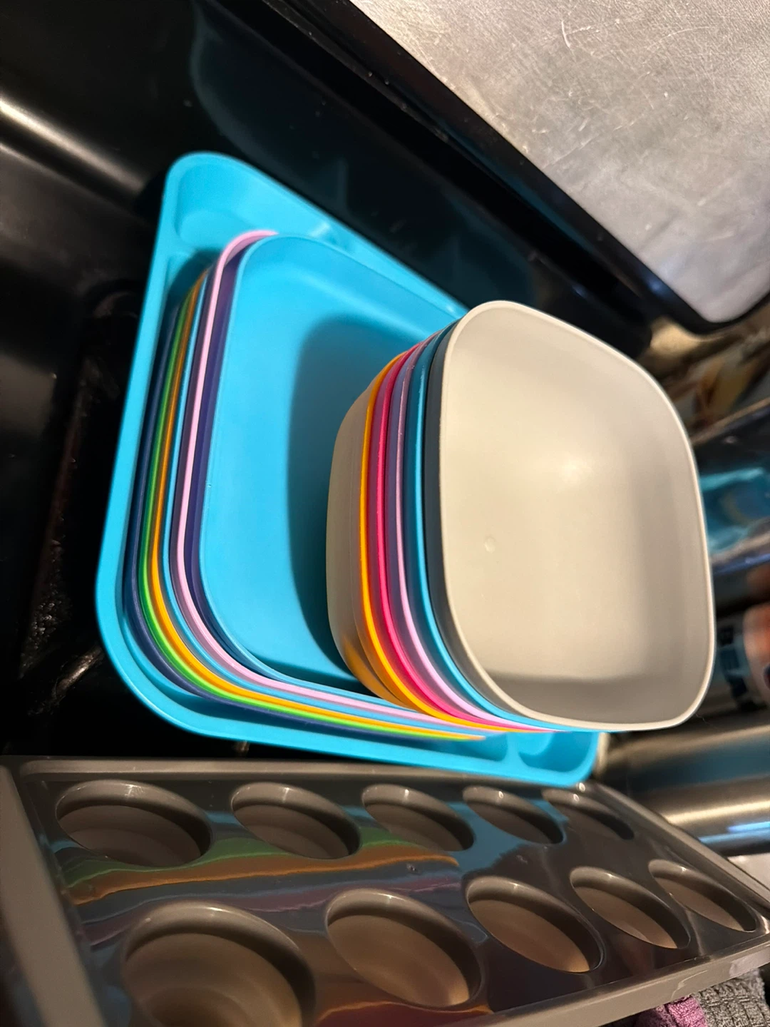 Plates and bowls