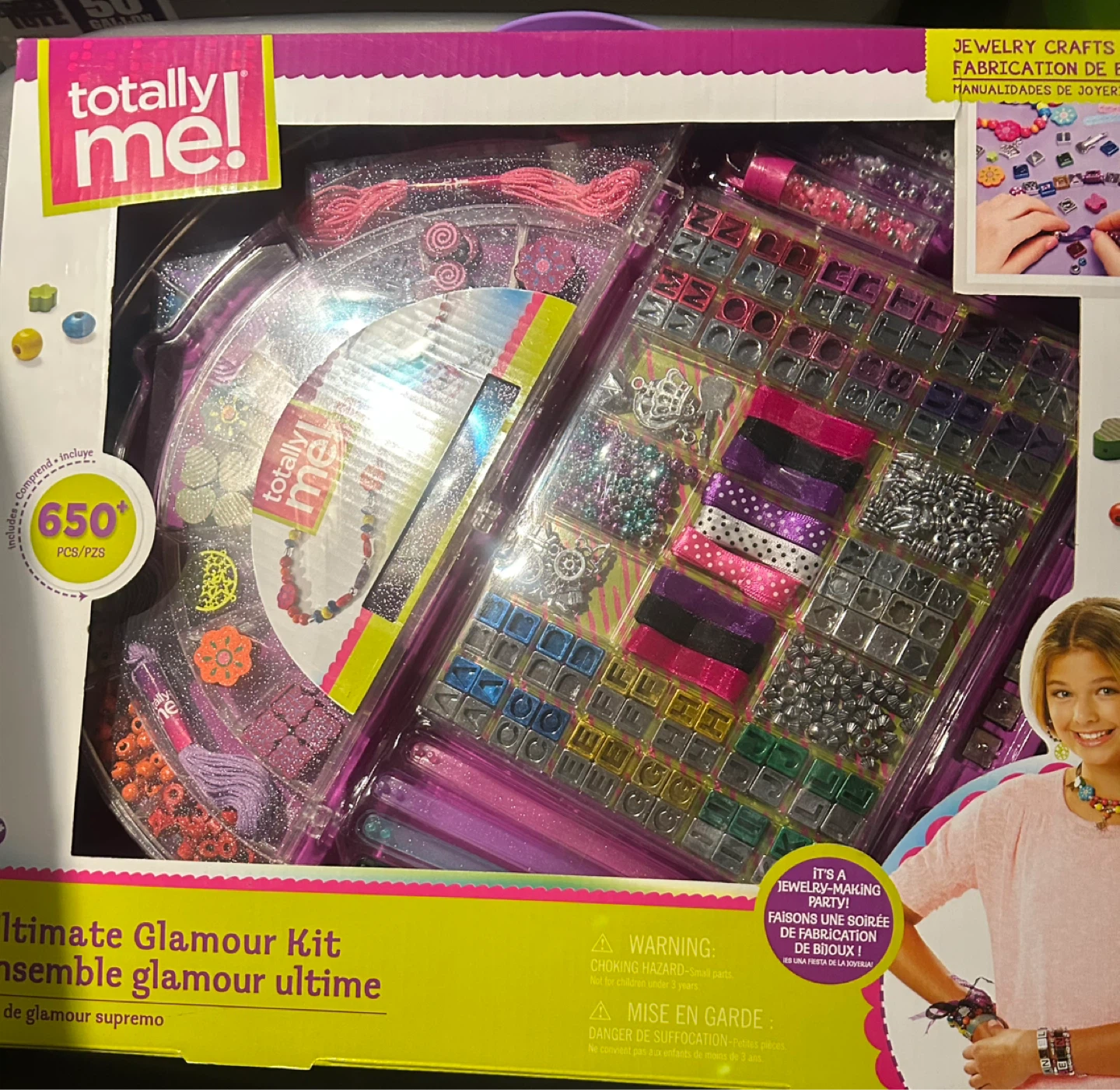 Totally Me! Ultimate Glamour Jewelry Making Kit