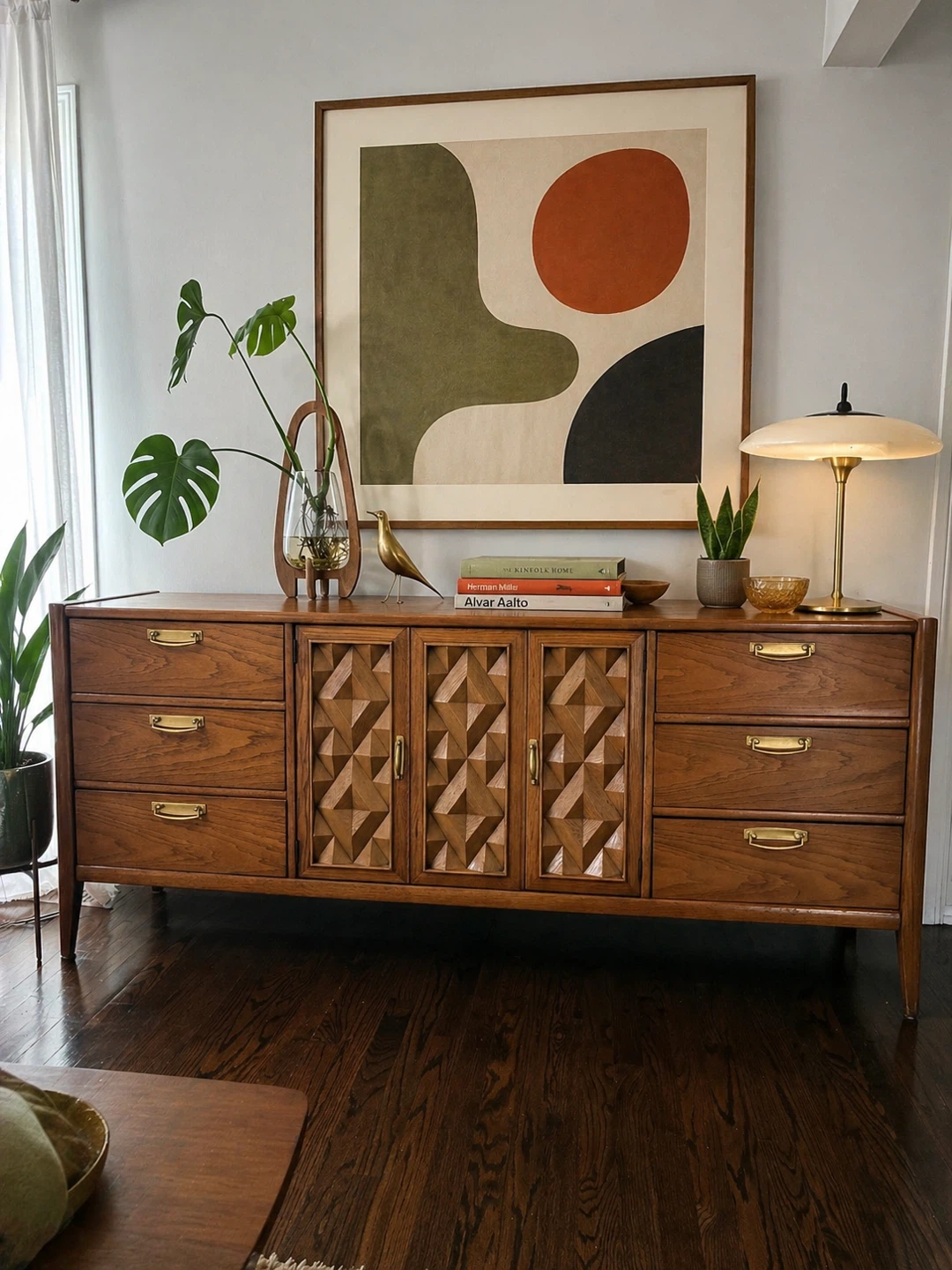 Mid century modern dresser / credenza