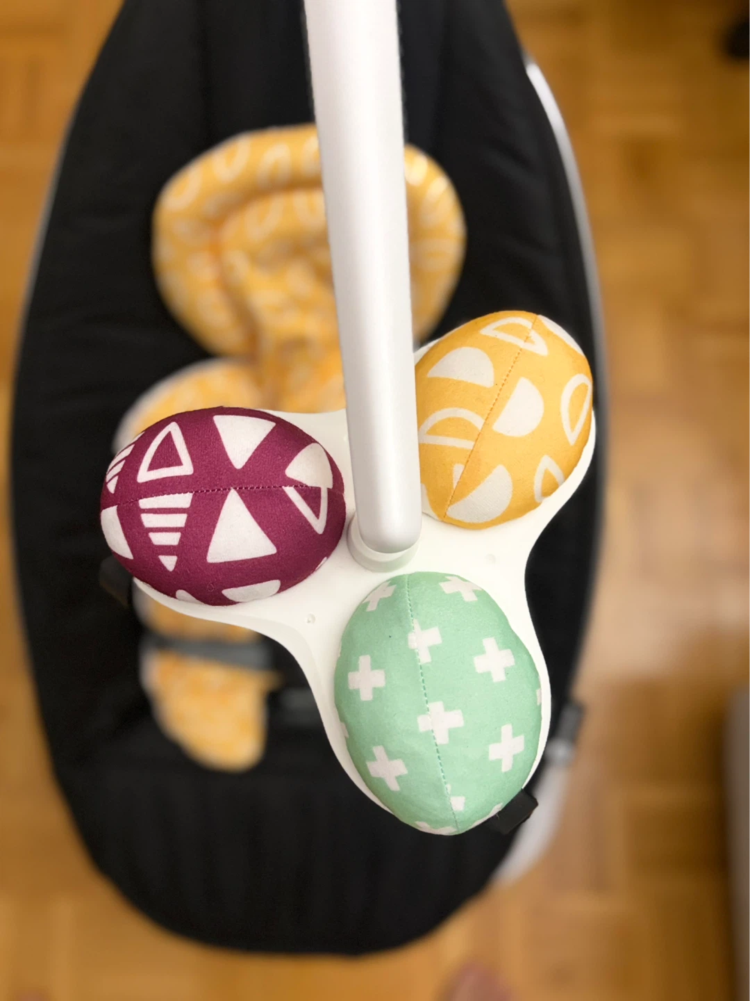 4moms RockaRoo Infant Seat - photo 3
