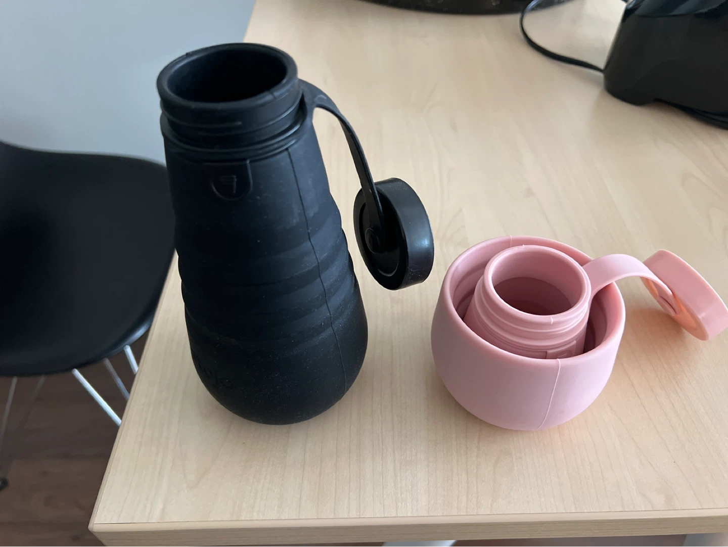 Collapsible Water Bottles - Black & Pink