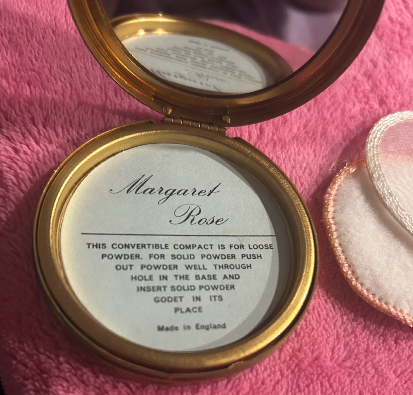 Vintage Margaret Rose Convertible Compact Made in England - photo 4