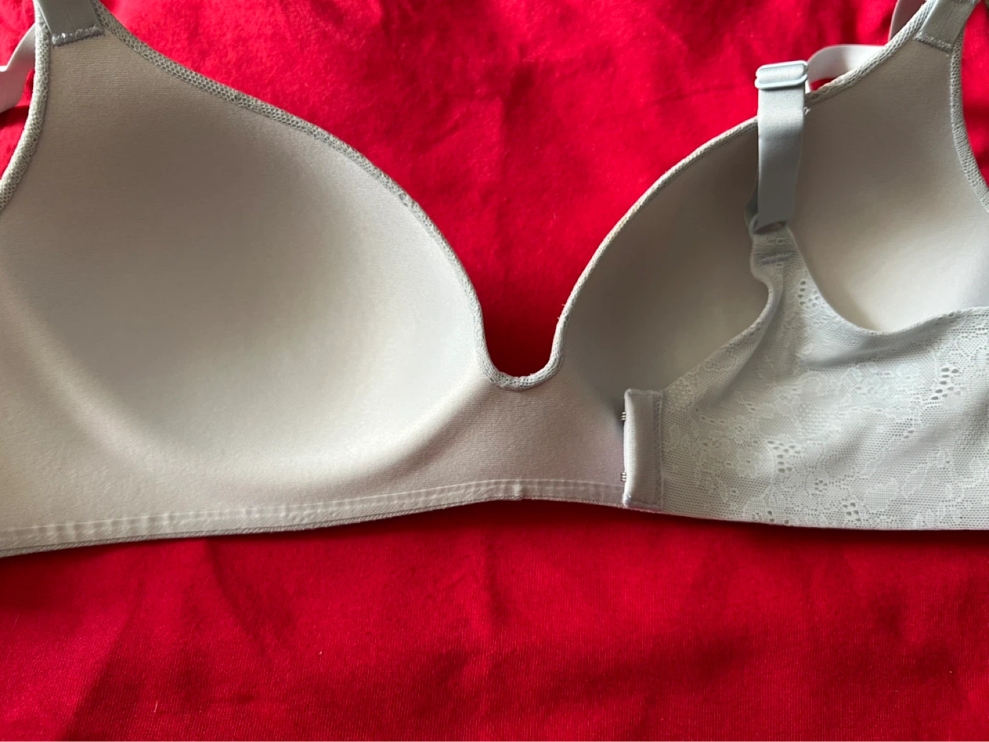 UNIQLO Lightly Padded Bra - 34A-36B or AB 75/80 - photo 2