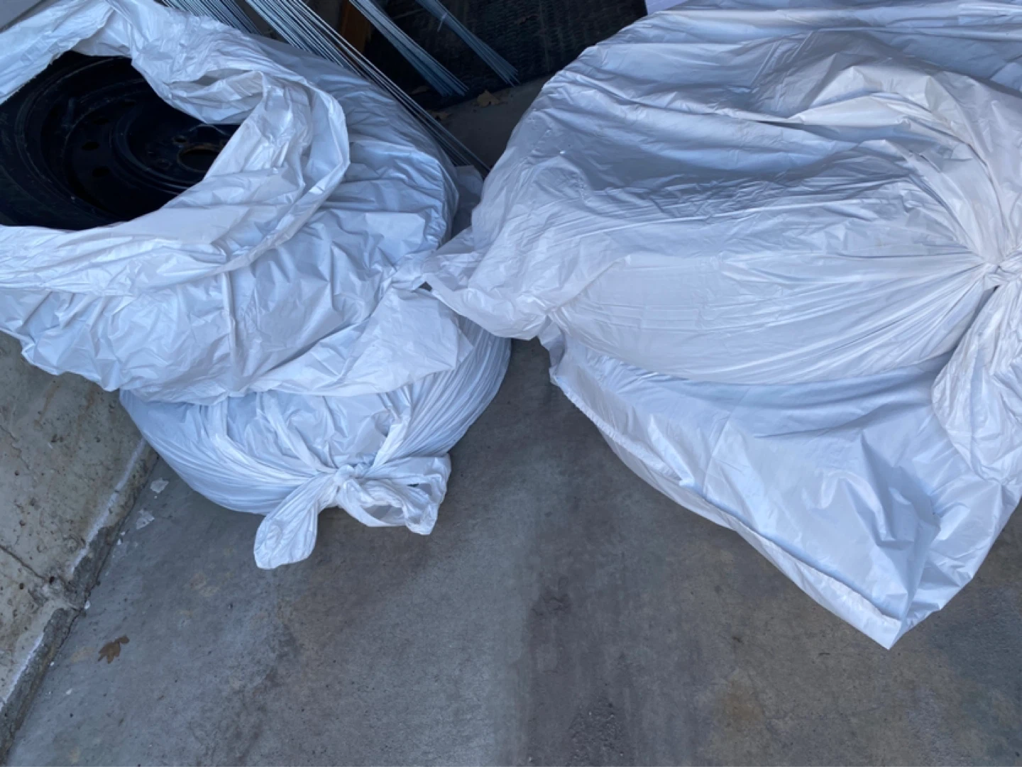 4 Michelin Winter Tires + Rims + Bags Excellent Condition! - photo 4