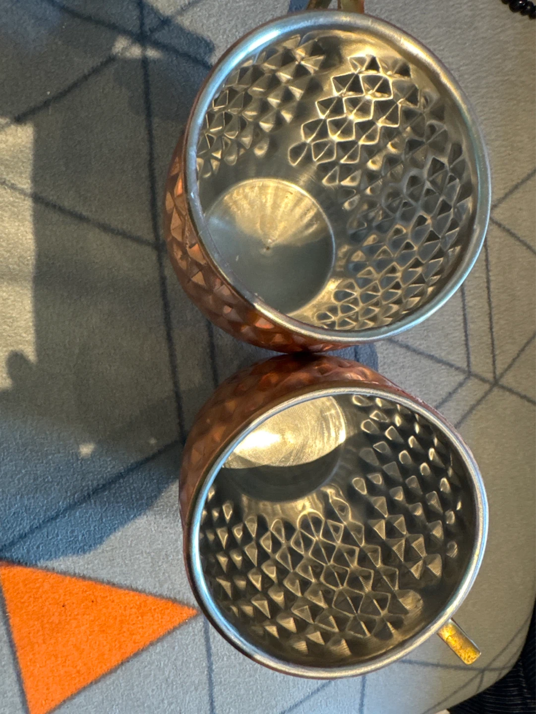 Set of 2 Hammered Copper Mugs - photo 2