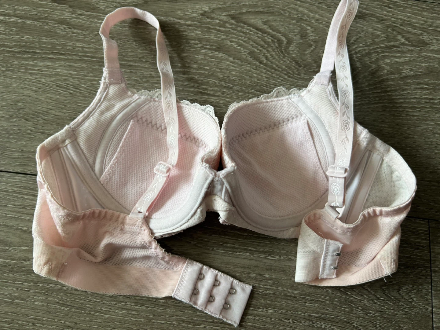 Triumph Pink Lace Bra 34-36B or B75 - photo 3