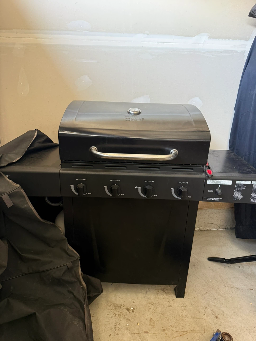 Chef 4-Burner Propane Grill