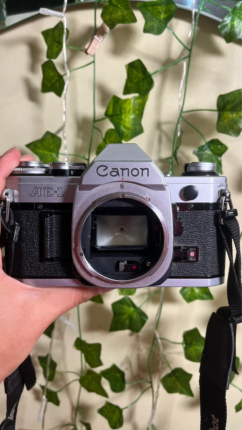 Canon AE-1 35mm Film Camera with Canon Lens - photo 4