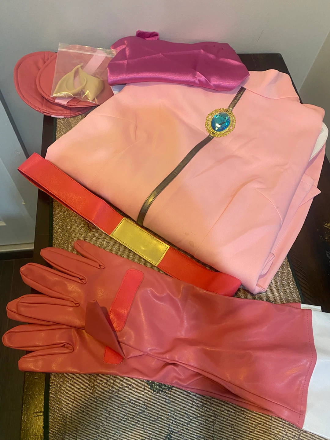 Princess Peach Combat Cosplay Costume Set with Shoes