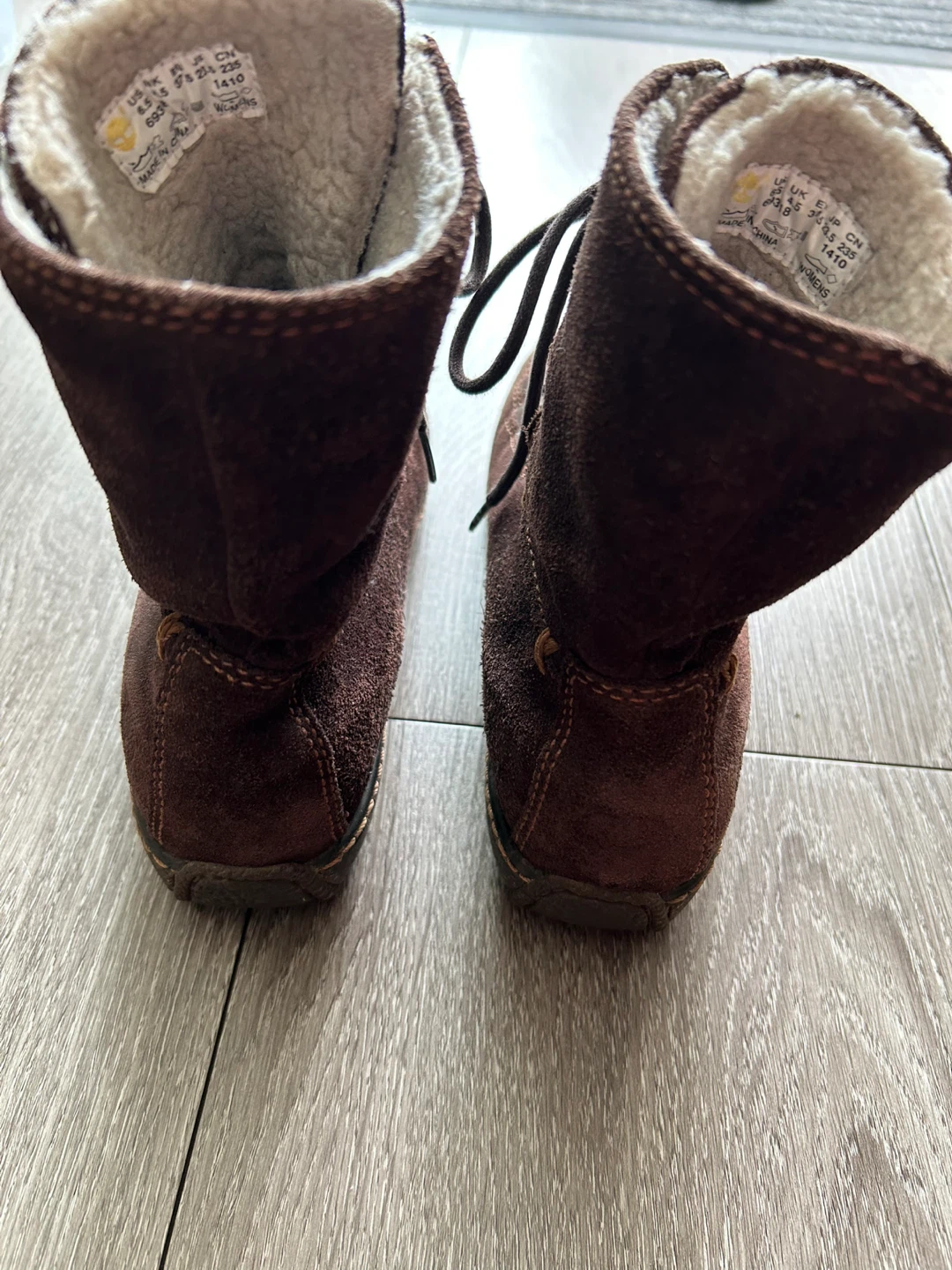 Timberland Brown Suede Lace-Up Boots - Women's Size 6.5 - photo 2