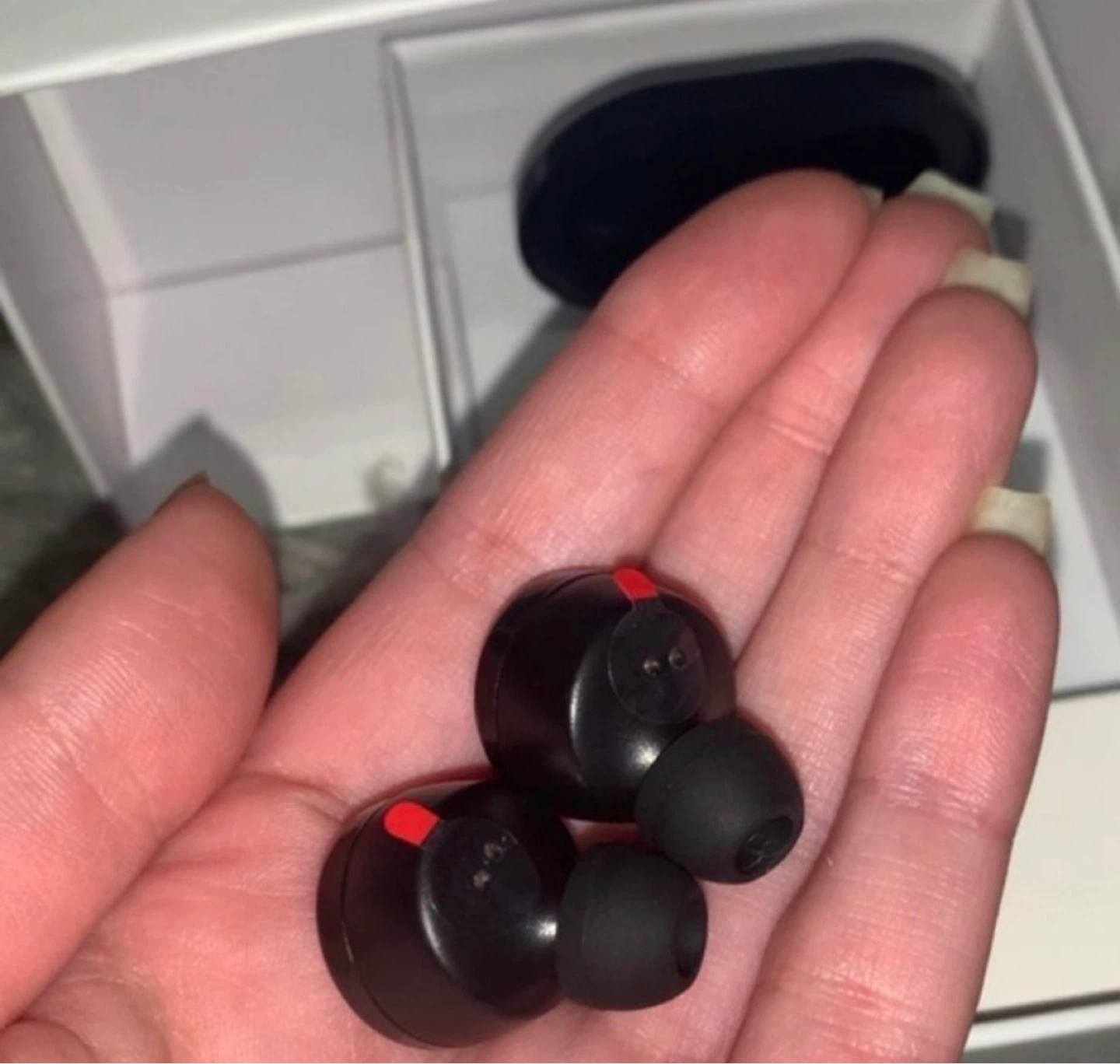 *big sale* Wireless Stereo Earbuds/ EarPods - photo 3