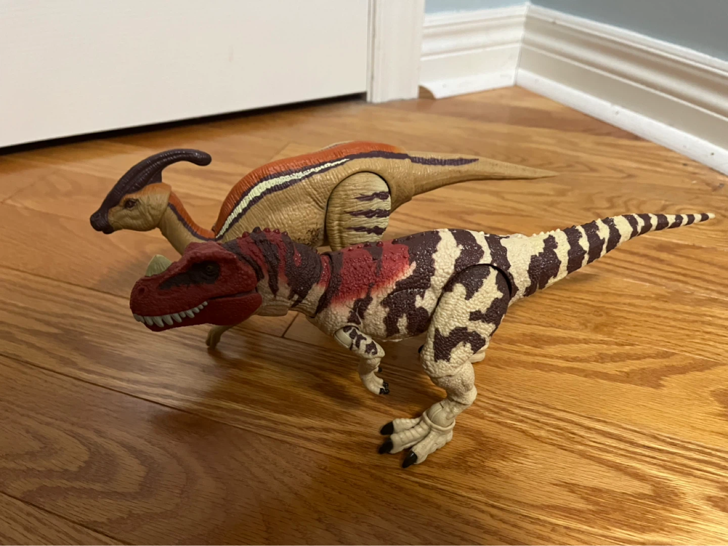 2 Jurassic World Dinosaur Action Figures (Hammond Collection)
