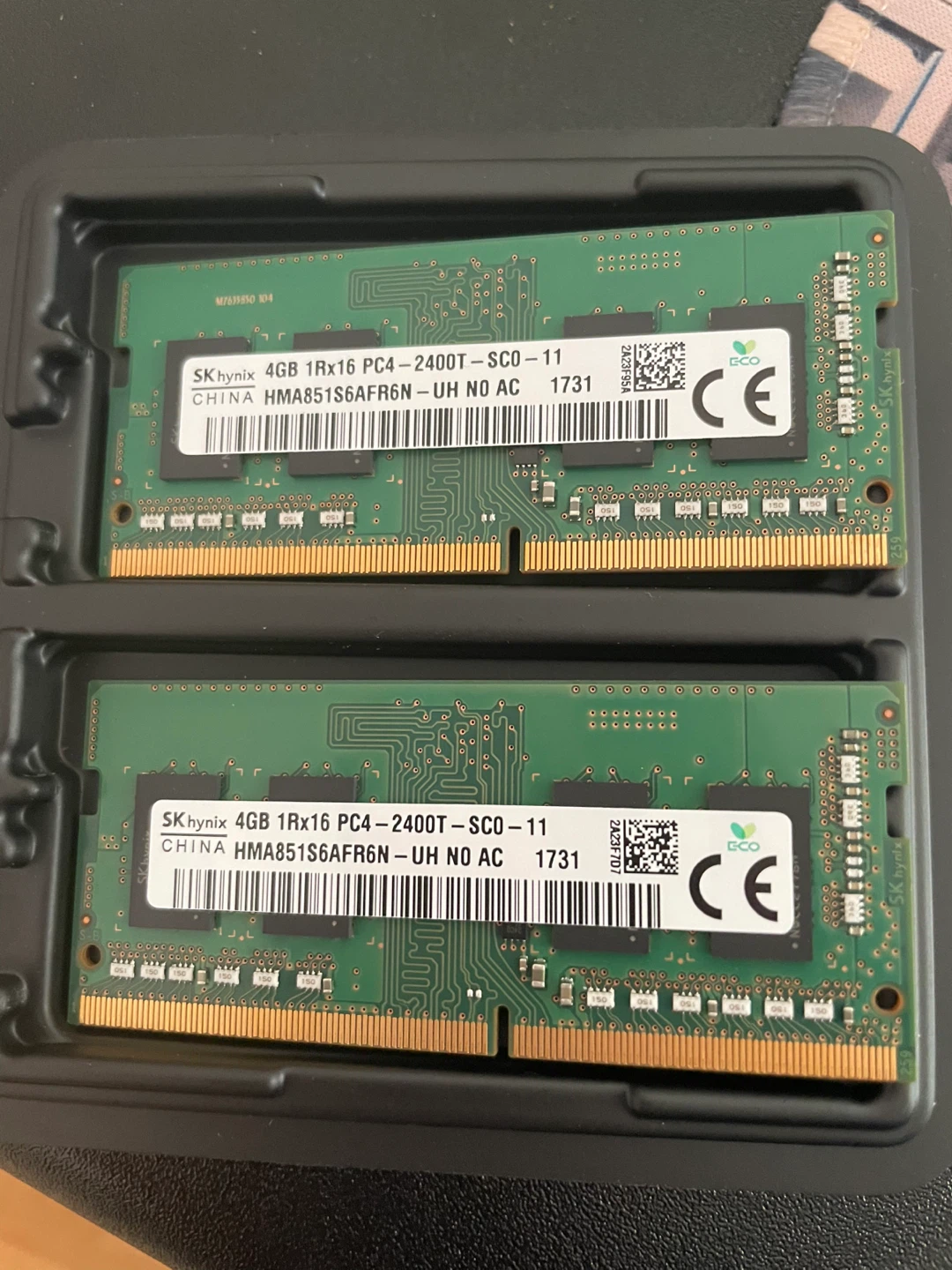 2 x SK hynix 4GB DDR4 PC4-2400T RAM Modules