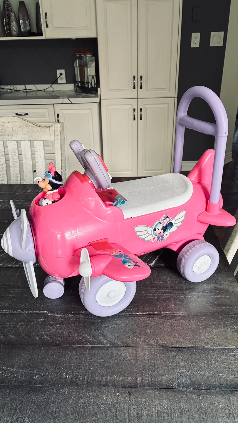 Minnie Mouse toddler ride on with lights & sounds