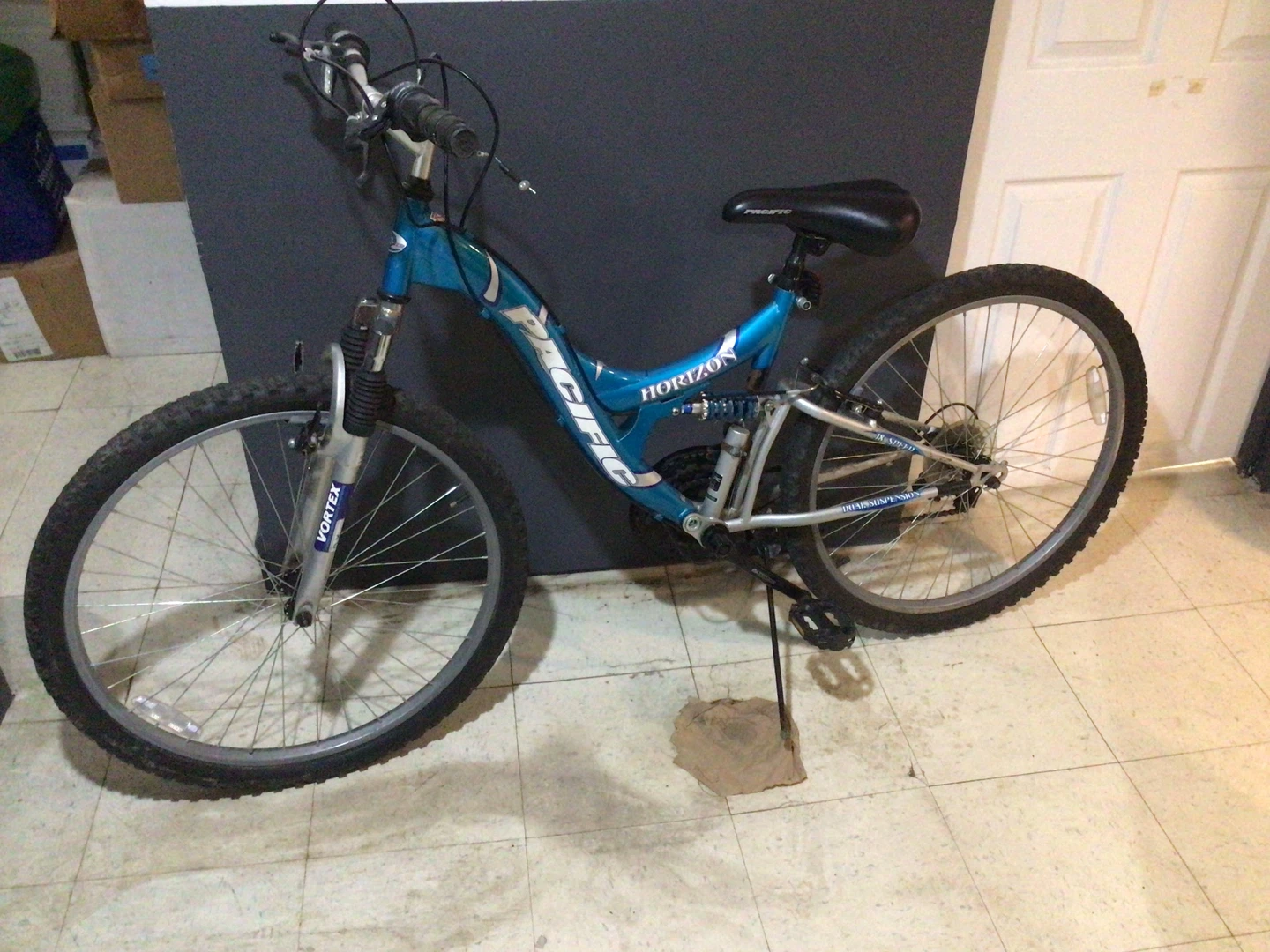 PACIFIC 18 SPEED 24" MOUNTAIN BIKE
