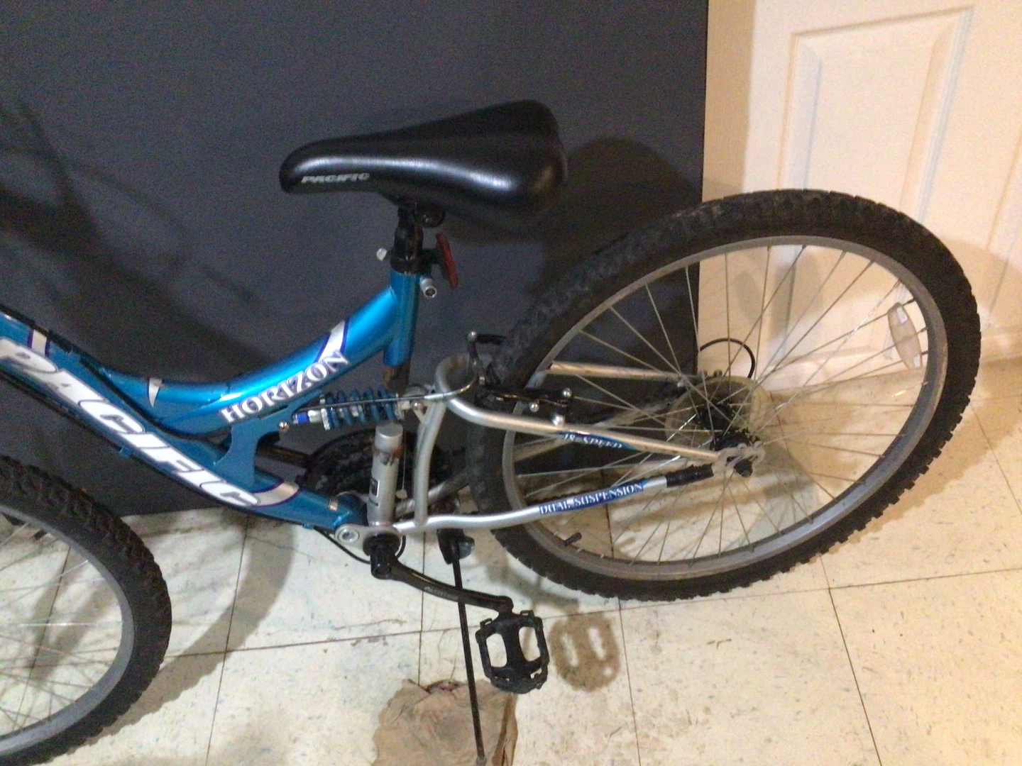 PACIFIC 18 SPEED 24" MOUNTAIN BIKE - photo 2
