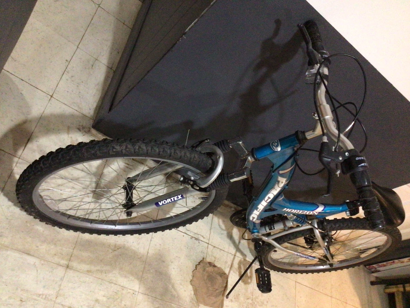 PACIFIC 18 SPEED 24" MOUNTAIN BIKE - photo 3