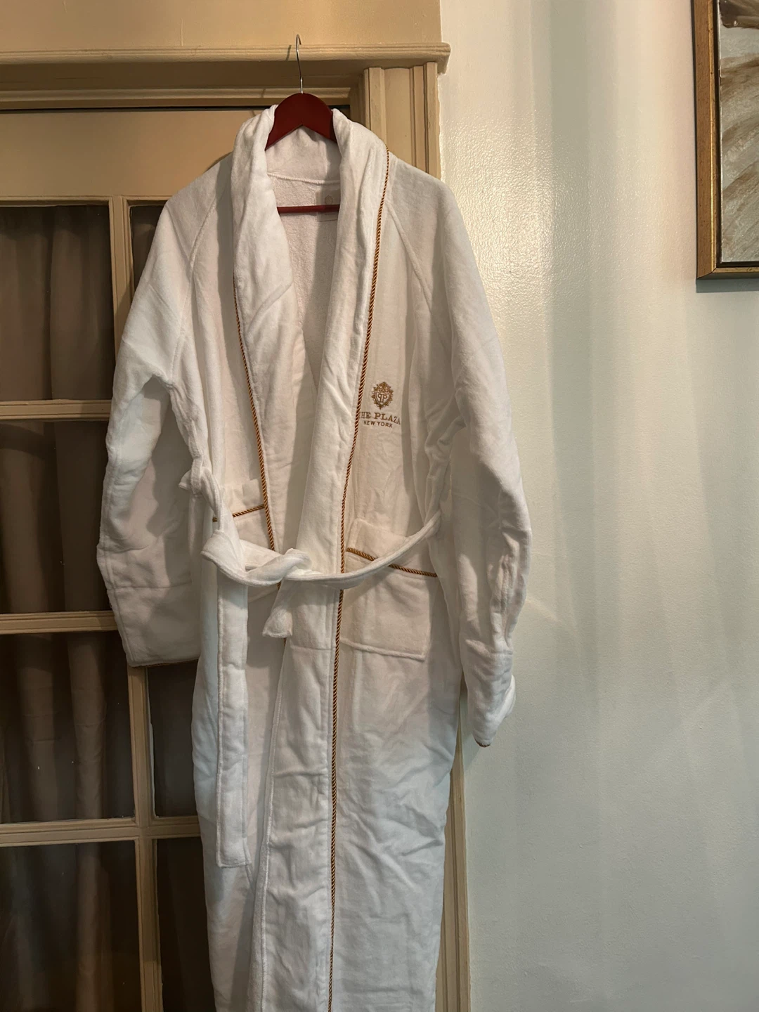 The Plaza New York White Bathrobe - photo 3