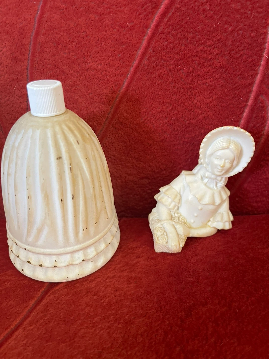 Vintage 1970’s Avon Lady Figurine Perfume Bottle - photo 2