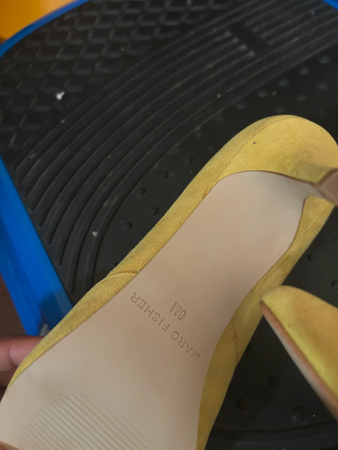 Marc Fisher Yellow Suede Heels - Size 8M - photo 5