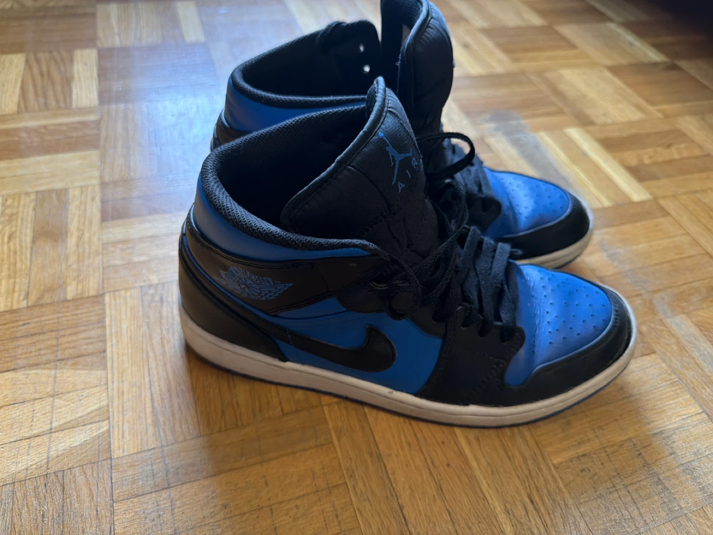 Air Jordan 1 Mid Sneakers - Royal Blue/Black