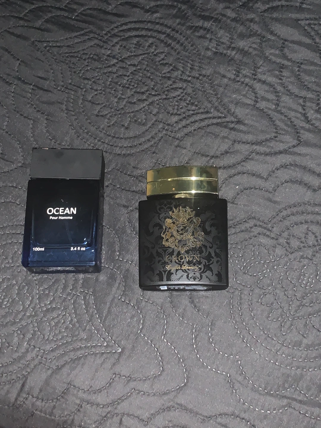 I’m selling two good colognes for good prices