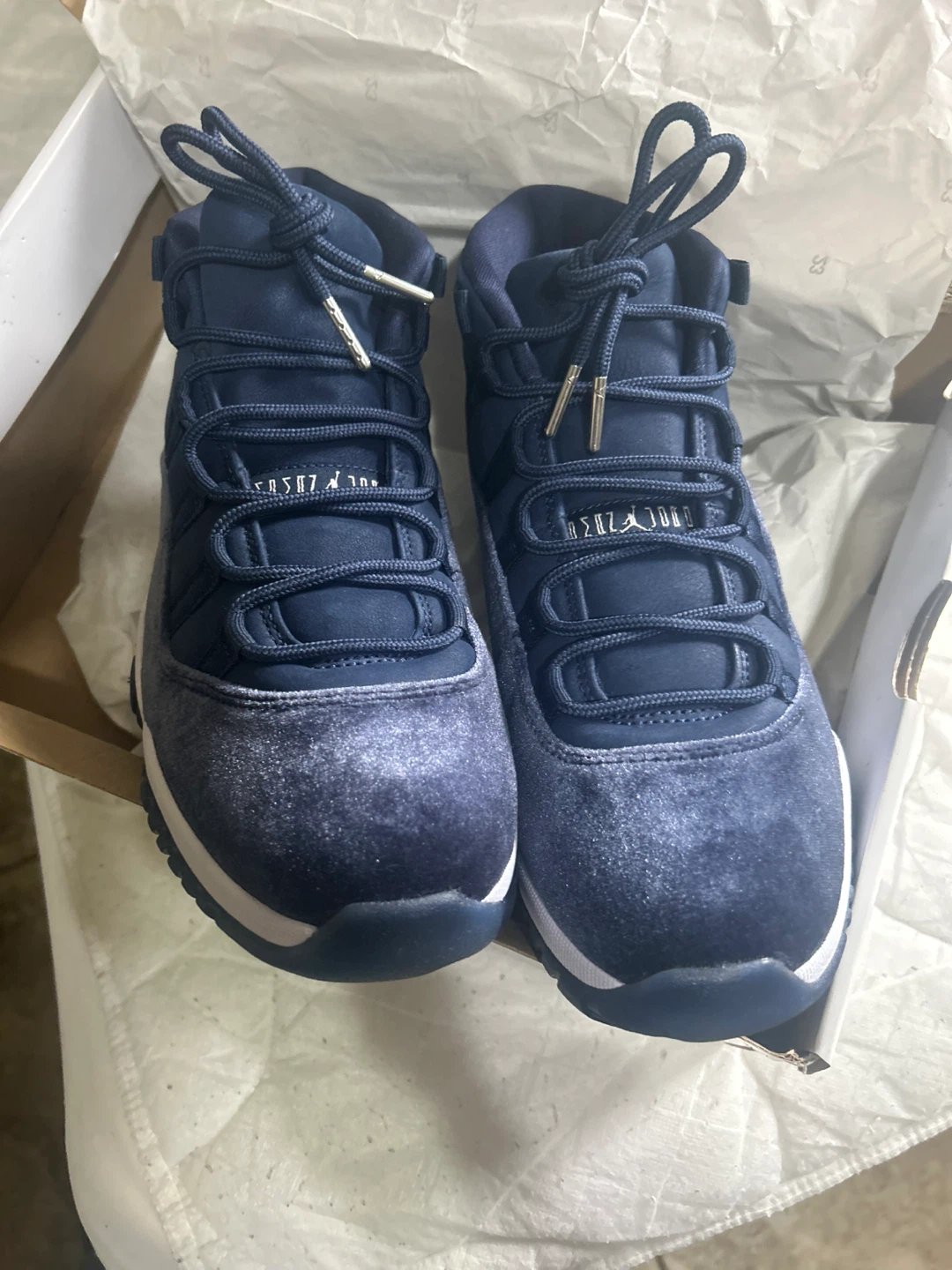 Air Jordan 11 Retro WMNS Midnight Navy Velvet - photo 4