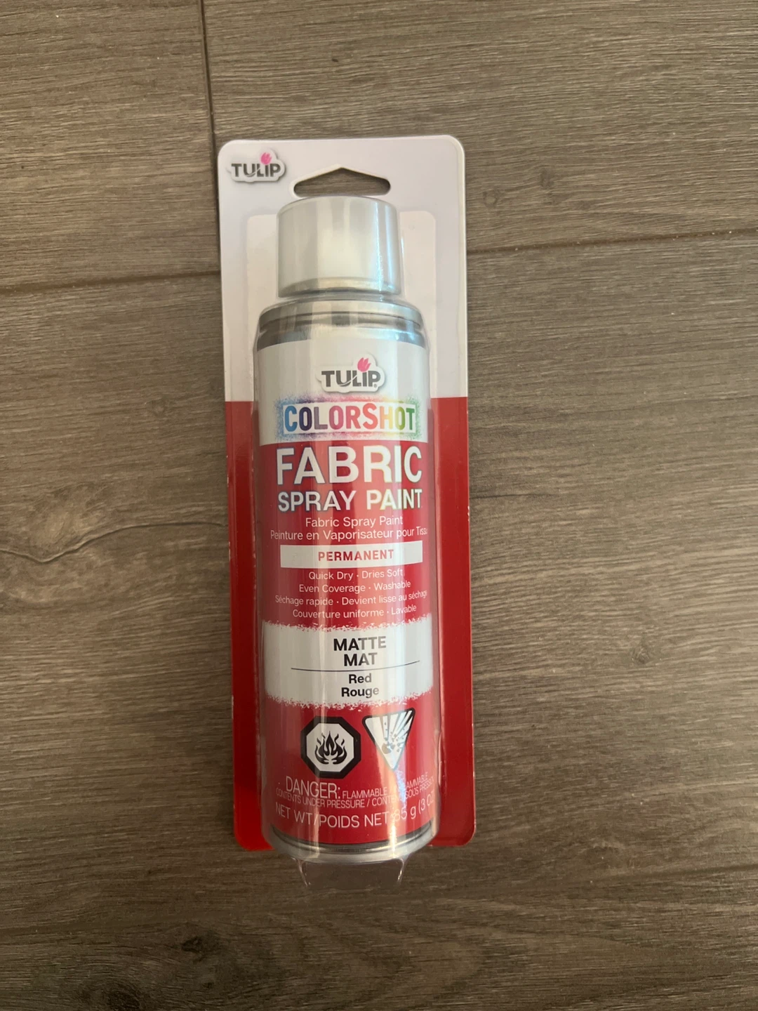 RED FABRIC SPRAYPAINT