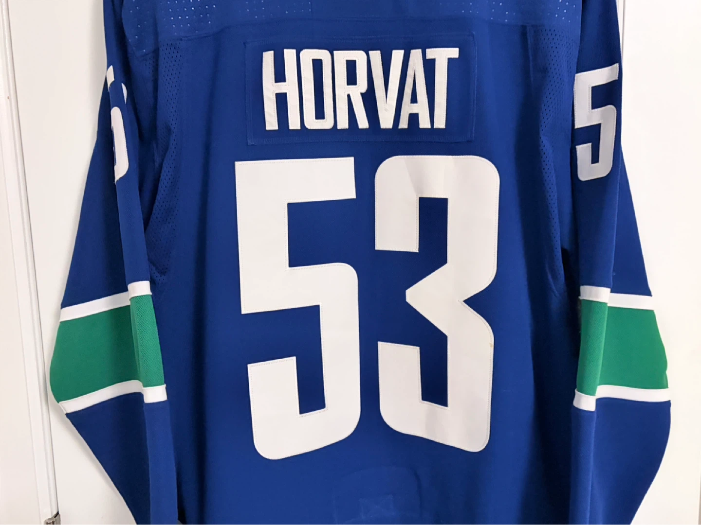 Authentic Adidas Vancouver Canucks Bo Horvat Jersey 56 2XL XXL - photo 2