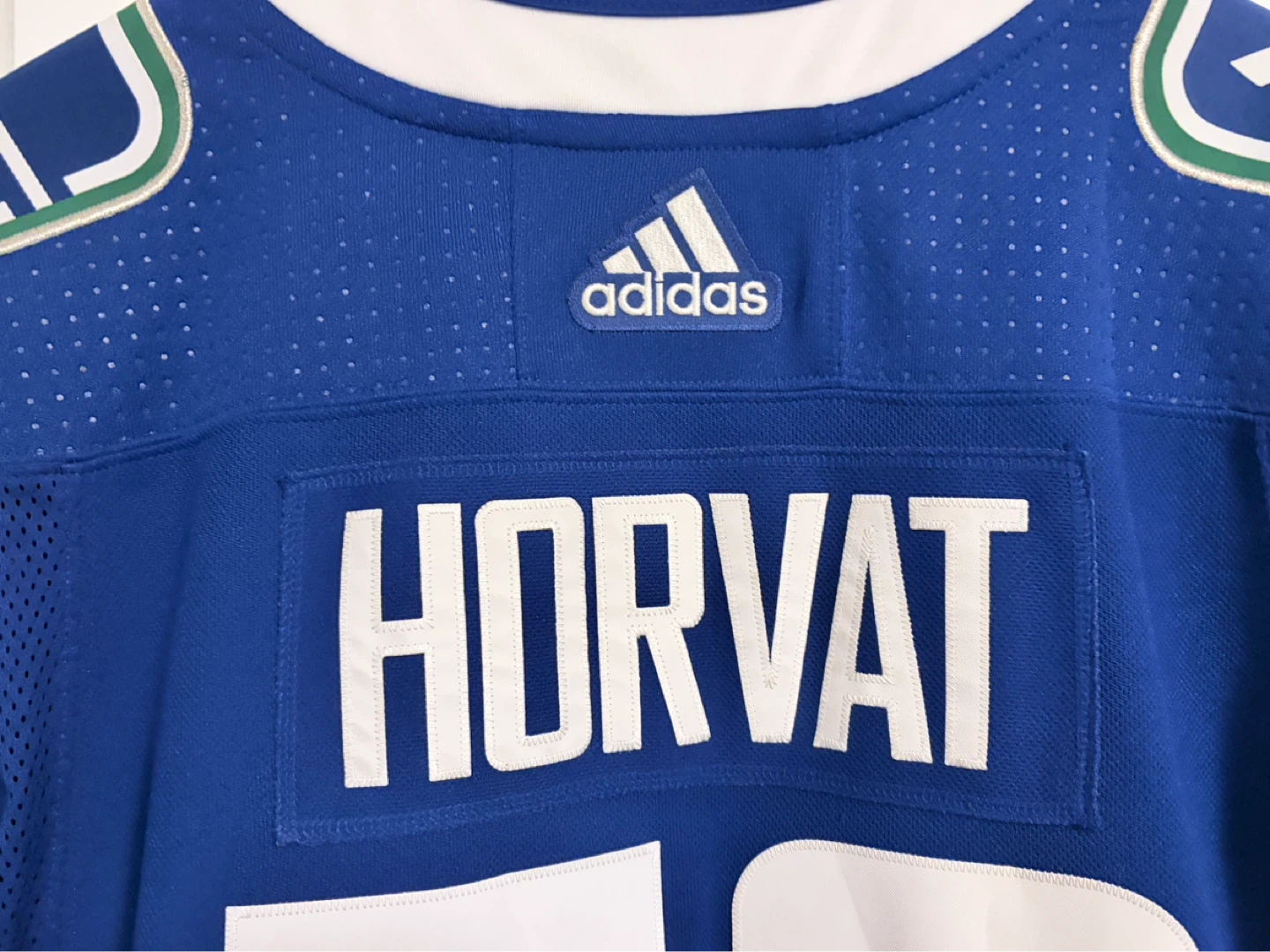 Authentic Adidas Vancouver Canucks Bo Horvat Jersey 56 2XL XXL - photo 3