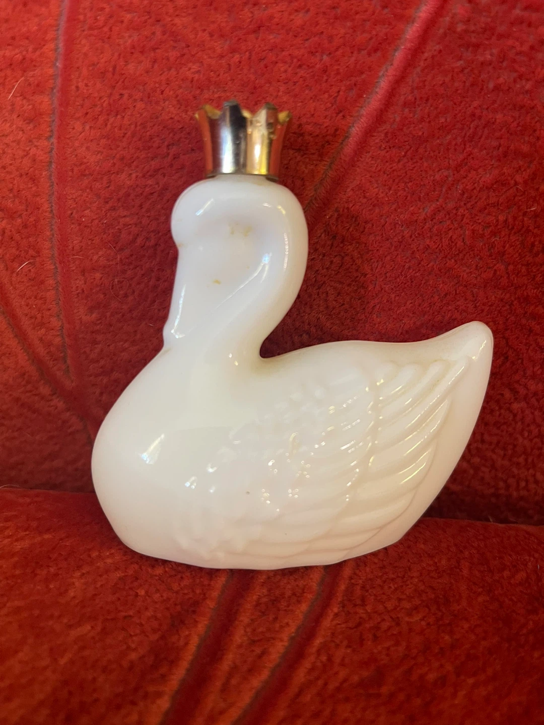 Avon Royal Swan Perfume from Early 1970s - photo 2